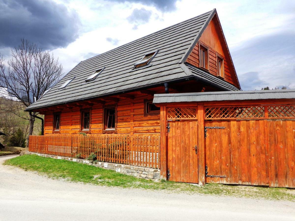 Drevenica Deni Villa Osturna Exterior foto